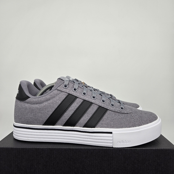 New adidas Daily 4.0 Grey Core Black Men's Shoes Size 9.5 - Picture 3 of 8